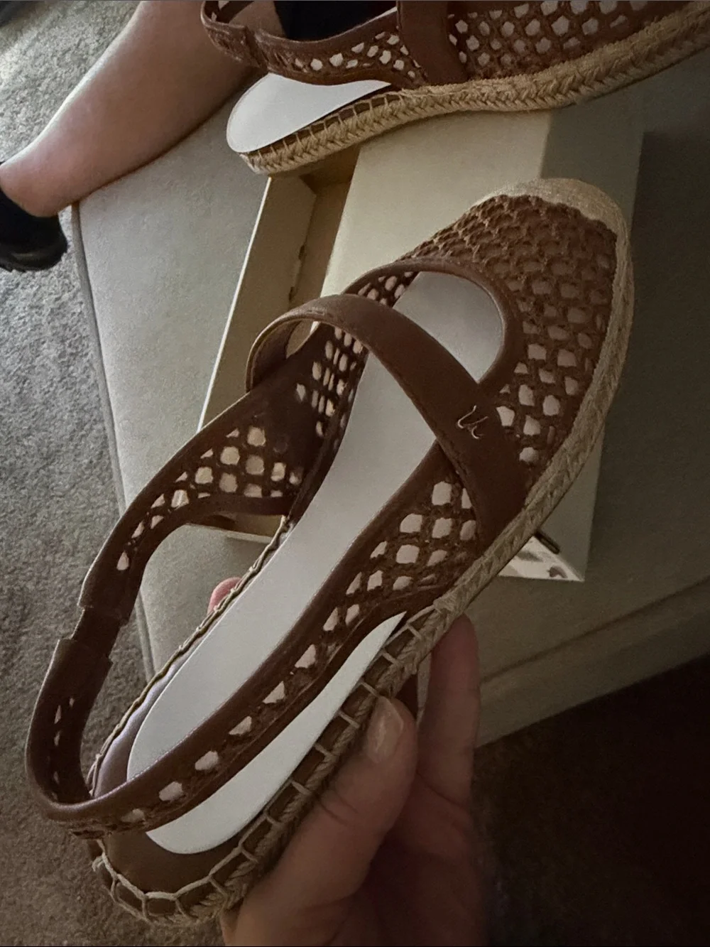 Naturalizer open lattice